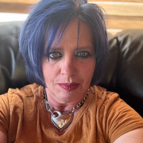 Meet your Posher, Wanda - Picture 1 of 1